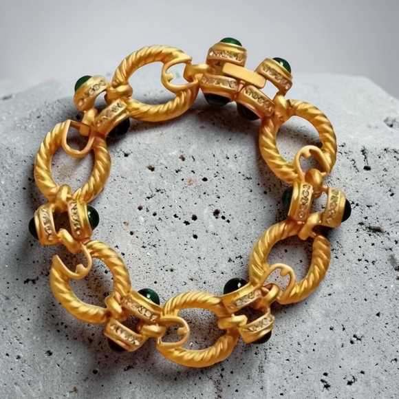 18k Gold Plated Matte Twisted Cable Emerald Glass Cabochon Bracelet - Picture 2 of 6
